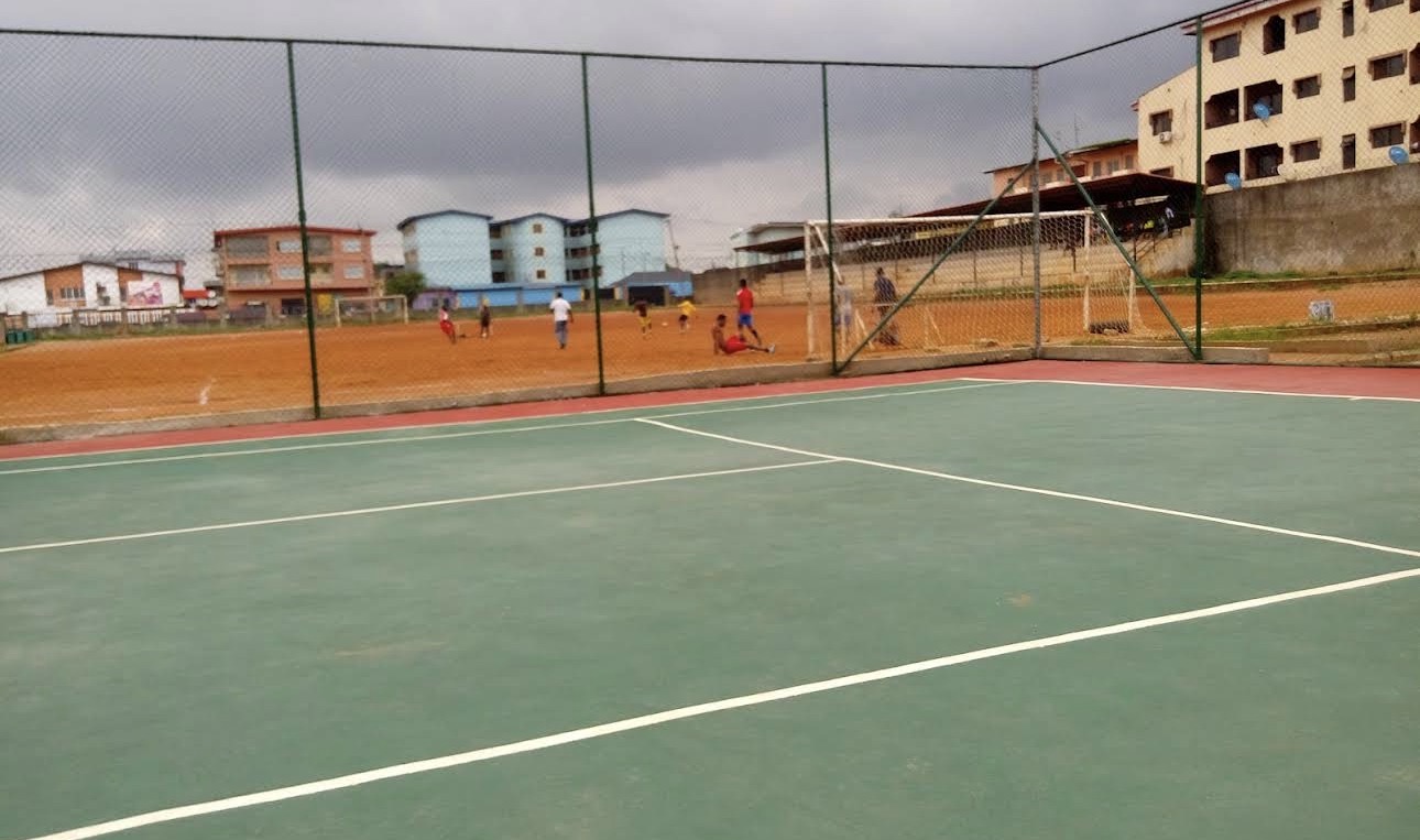 Monaliza Tennis Club entrance